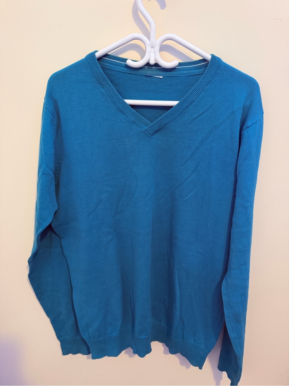 2 Men's V-Neck Sweaters